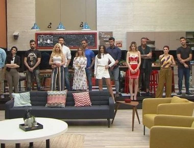 Διπλή αποχώρηση στο Gala του Power of Love και ... βγήκαν τα «μαχαίρια» - Η πρόταση γάμου στην Άννα (βίντεο)